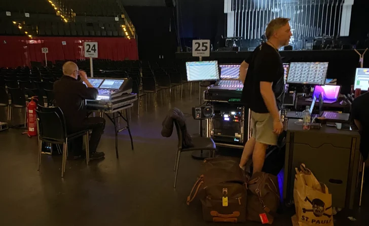 Paul and Steve working, before the final show in Berlin